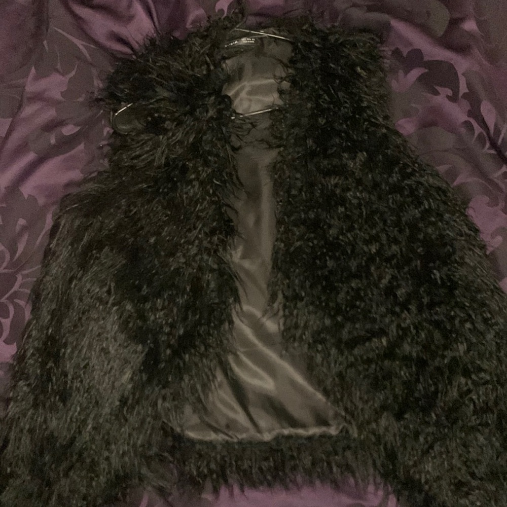 shein black fuzzy vest size small us4